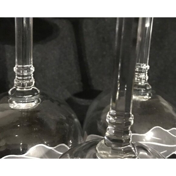 Bohemia Crystal-Crystalex Tulip Pattern Hand Blown Wine Glass Set of 3 - Picture 8 of 9